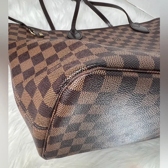 LV Neverfull Mm Damier Ebene Tote Bag - Picture 16 of 17